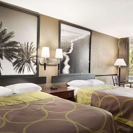 Super 8 By Wyndham Ormond Beach Bagian luar foto